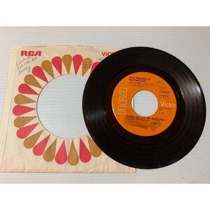 Vintage 7" Vinyl Record: The Friends Of Distinction "Love Or Let Me Be Lonely" &